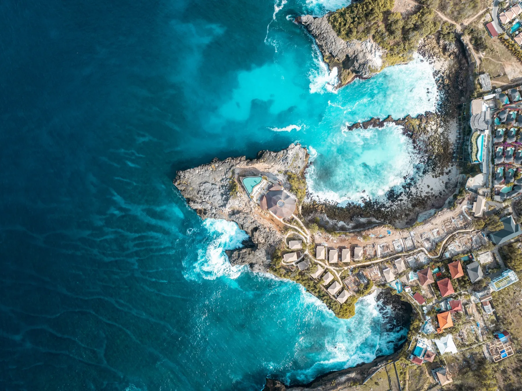 Uluwatu coastal photo after applying the Paradise Blues Lightroom preset